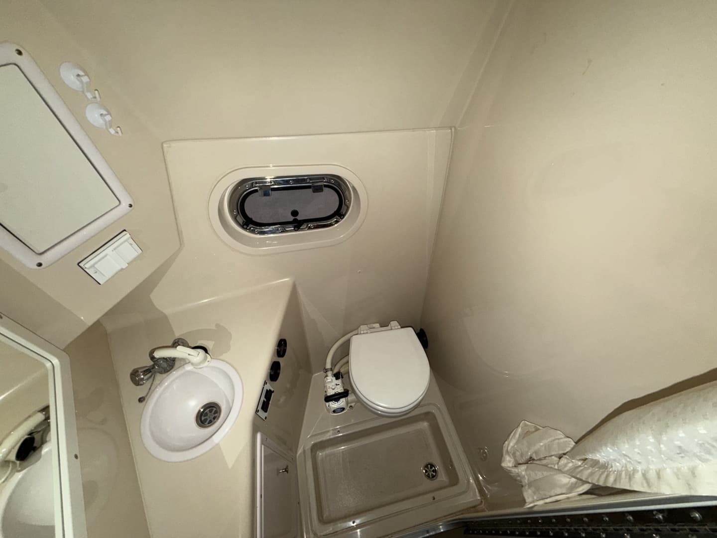 2005 Four Winns 268 Vista - Image 49