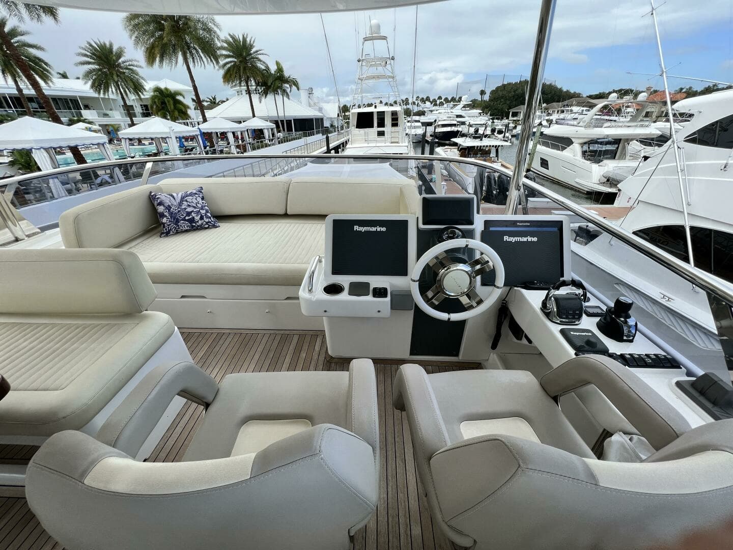 2017 Azimut Magellano - Image 14