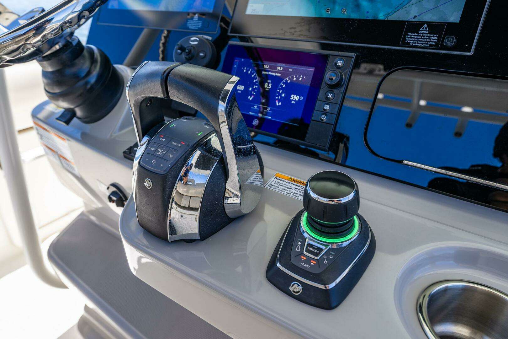 2017 Boston Whaler 330 Outrage - Image 17