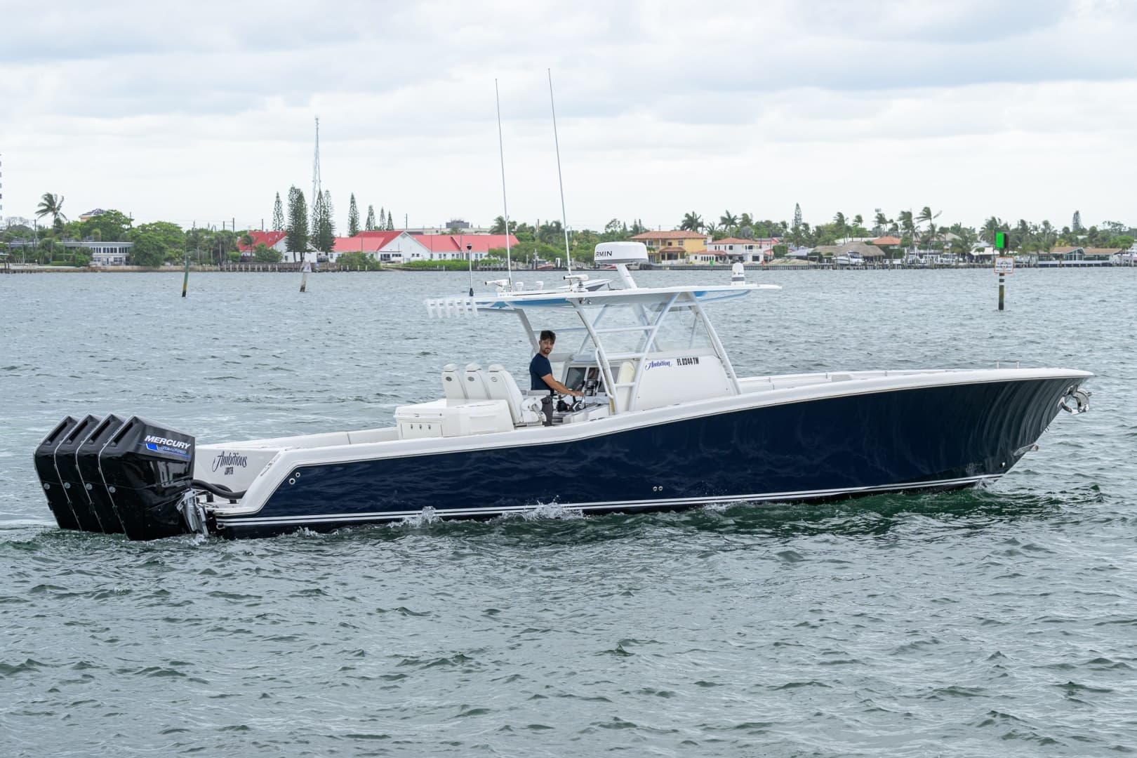 2019 Invincible 42 Open - Image 32