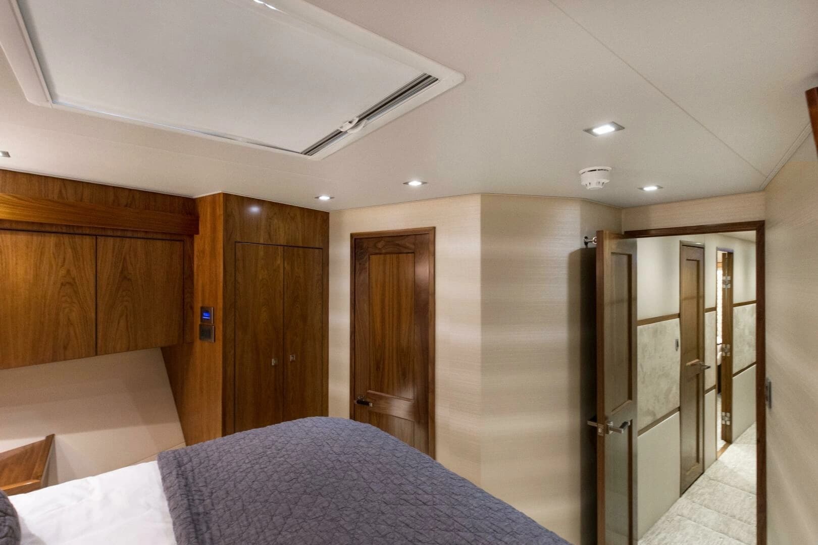 2016 Viking 92 Enclosed Bridge - Image 35