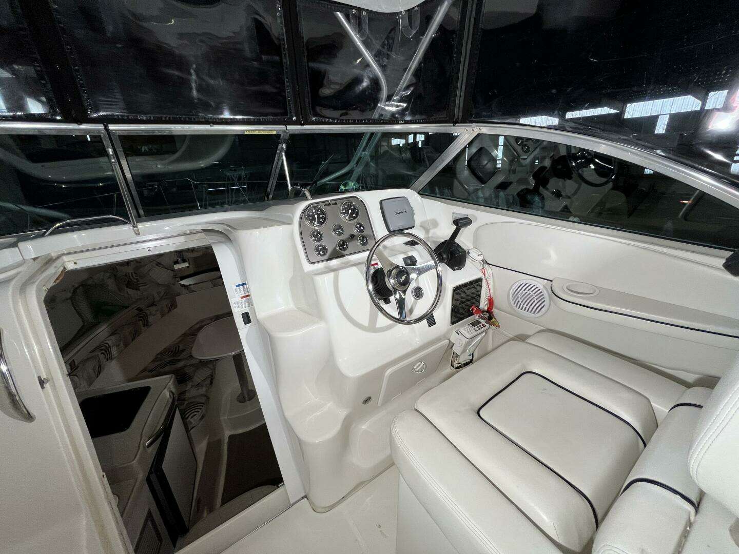 2001 Wellcraft 270 Coastal - Image 18