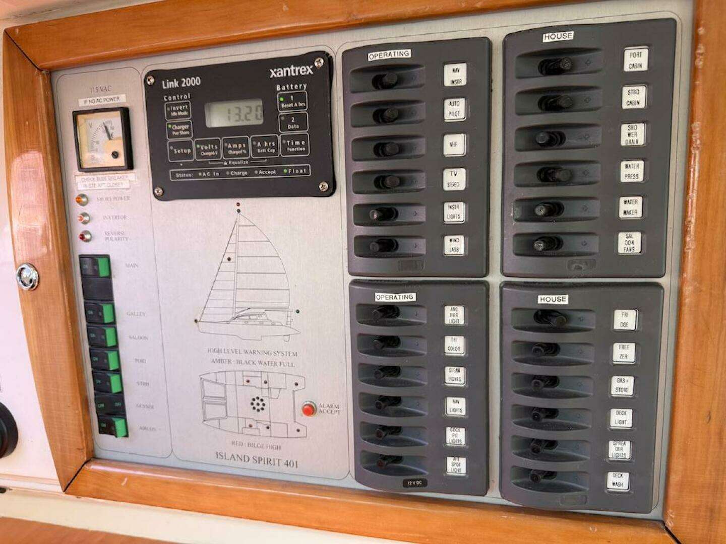 2006 Island Spirit 401 - Image 31