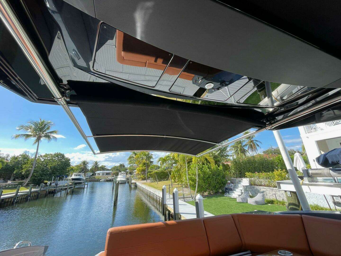 2023 Cruisers Yachts 38 GLS - Image 24