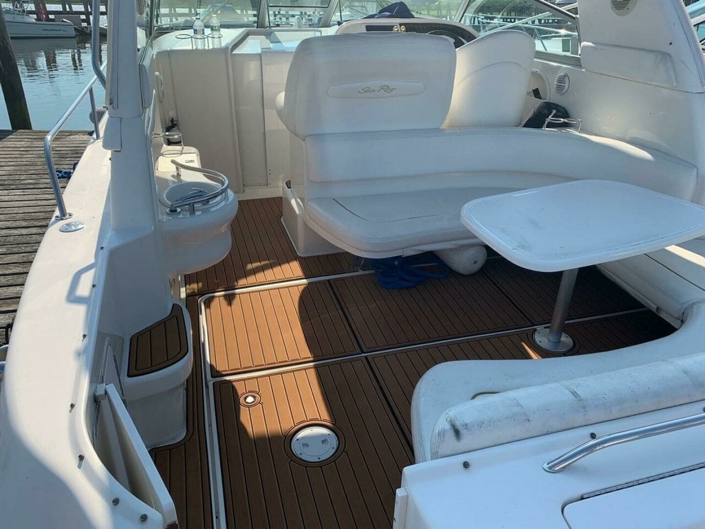 2002 Sea Ray Sundancer - Image 13