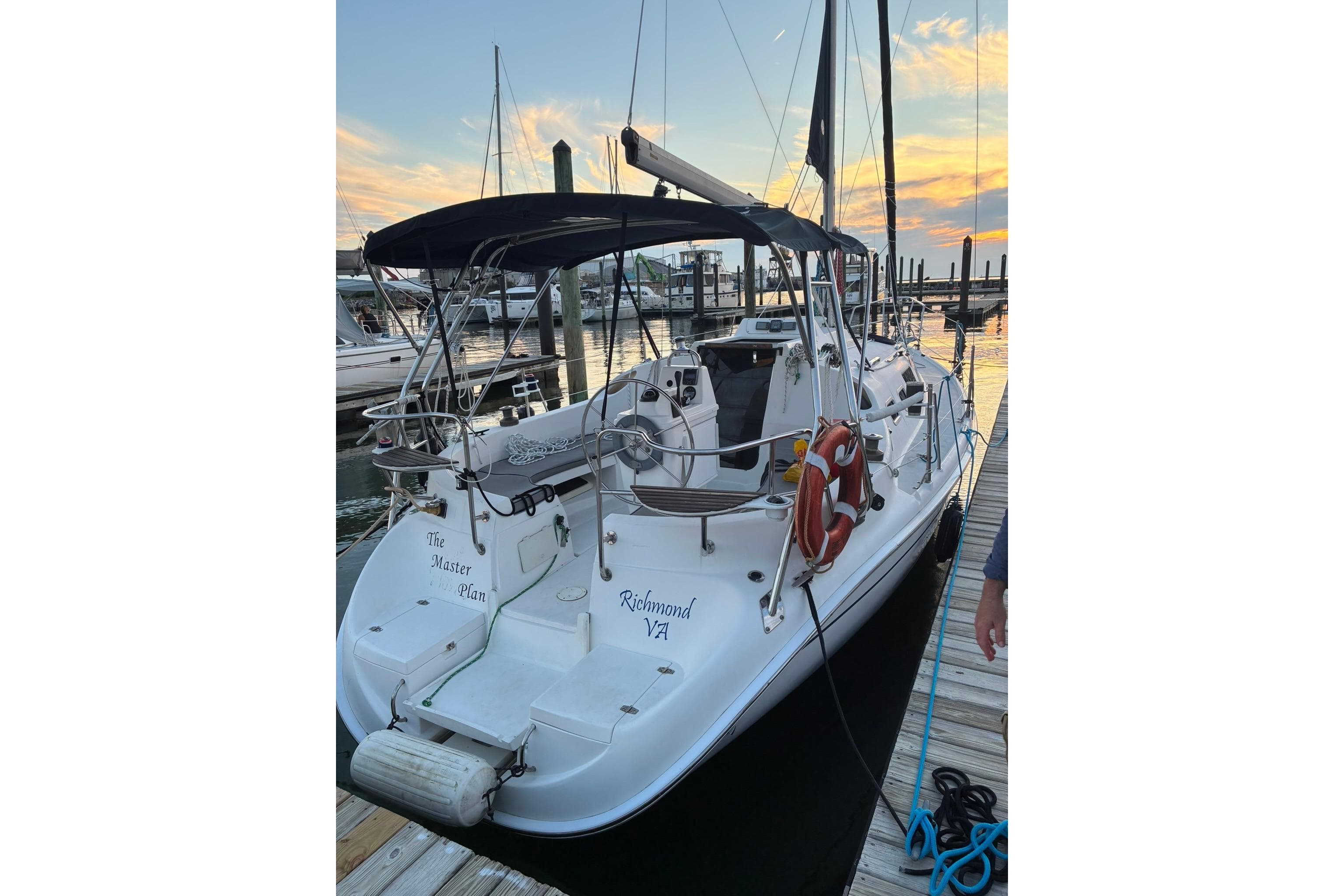 2002 Hunter 326