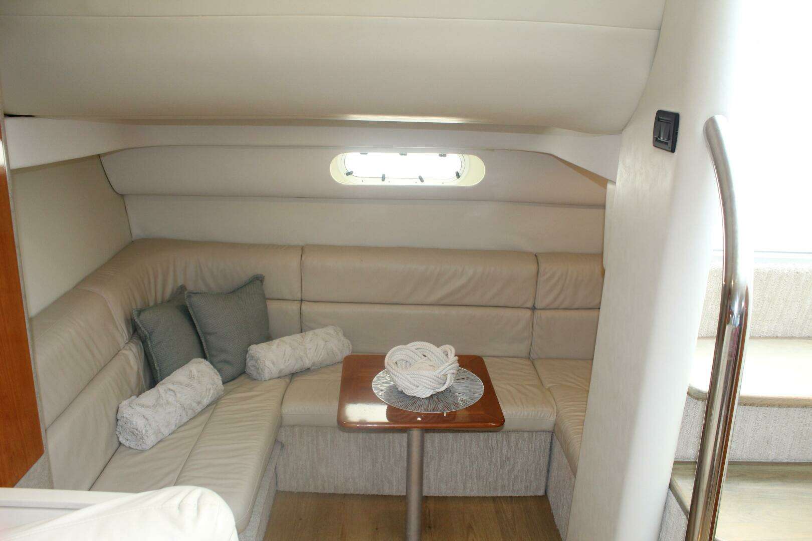 2004 Formula 40 Performance Cruiser - Image 21