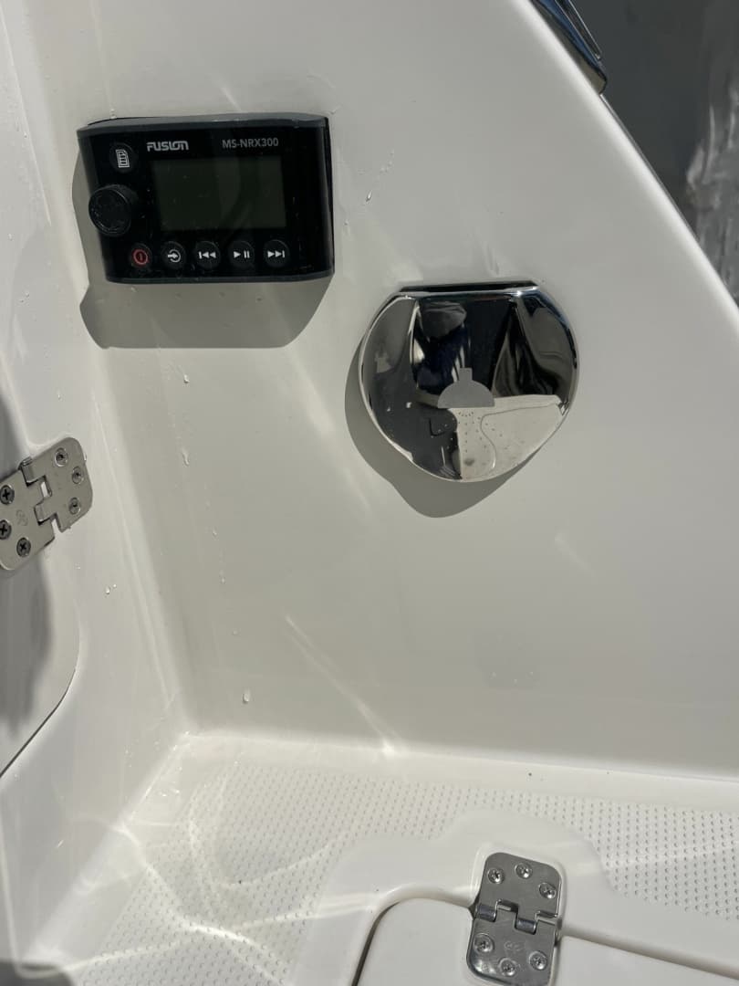 2024 Sailfish 245 DC - Image 42