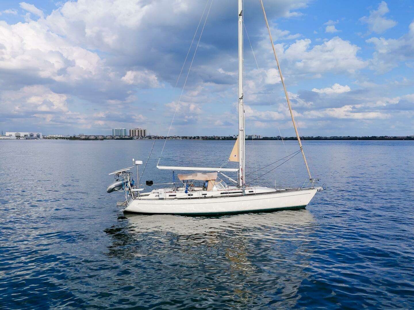 1991 Oyster Lightwave 48 - Image 77