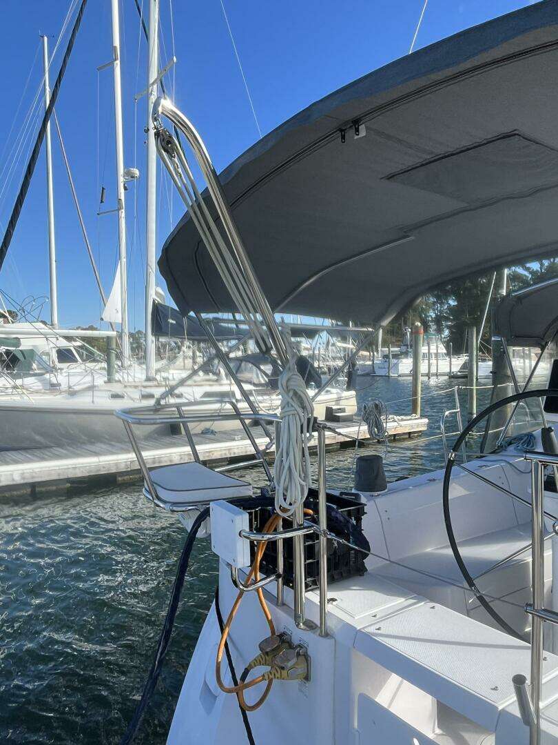 2017 Catalina 355 - Image 4