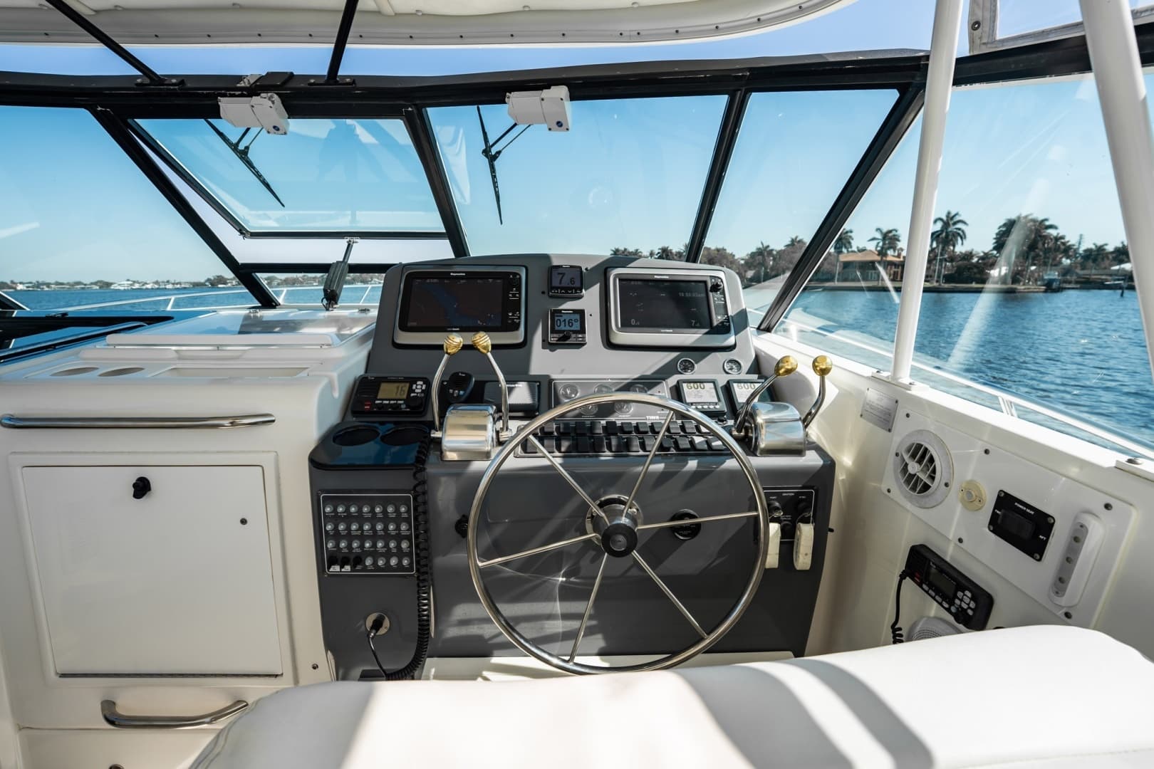 2002 Tiara Yachts 4100 Open - Image 39