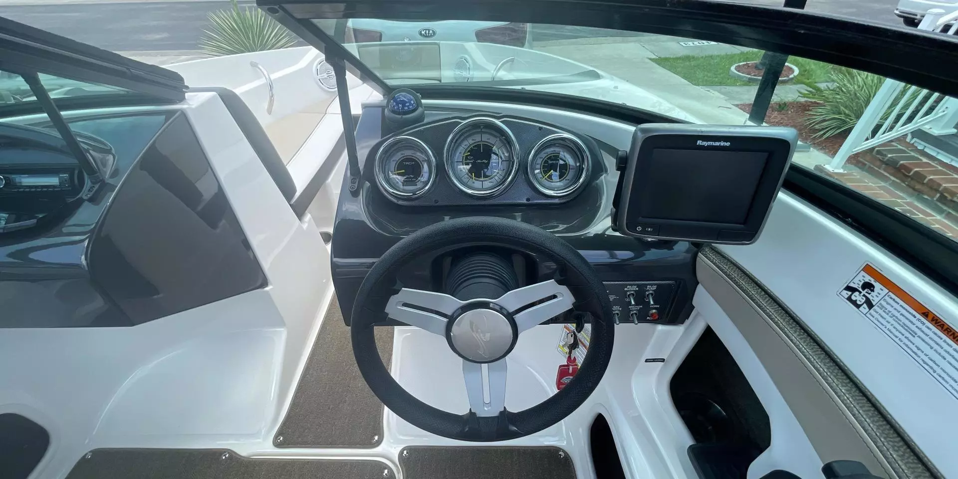 2015 Sea Ray 190 Sport - Image 14