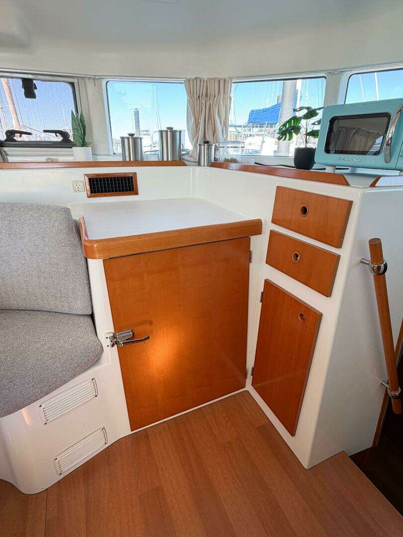 2005 Lagoon 380S - Image 54
