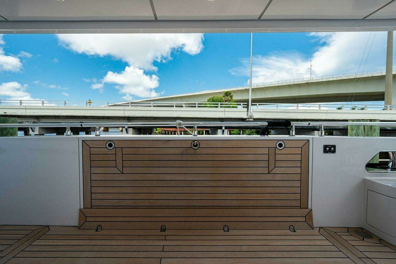 2020 Majesty Yachts 140 - Image 23