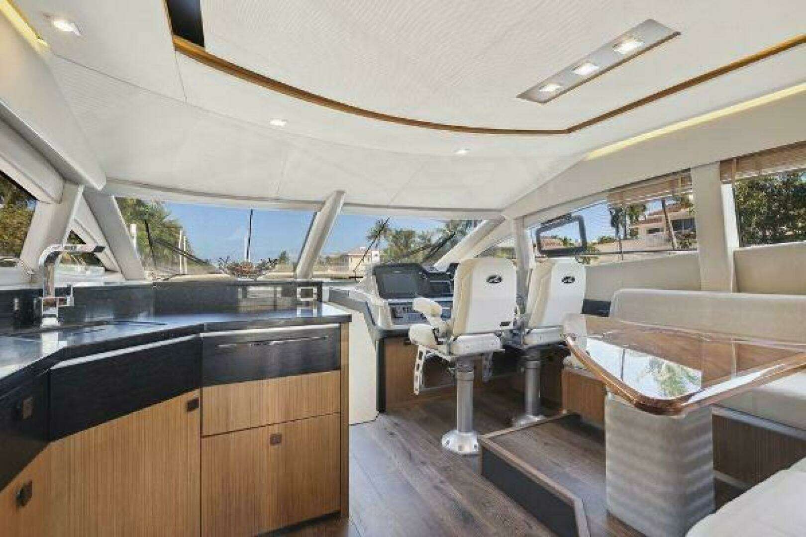 2018 Sea Ray L590 Fly - Image 10