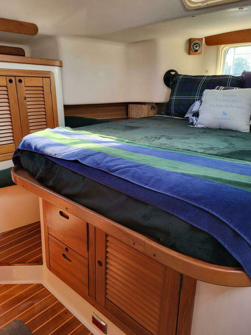 1997 Catalina Morgan 38 - Image 40