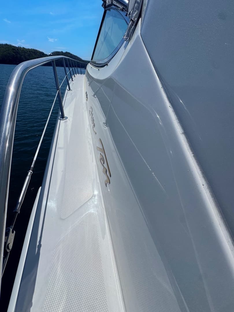 2001 Sea Ray 510 Sundancer - Image 14