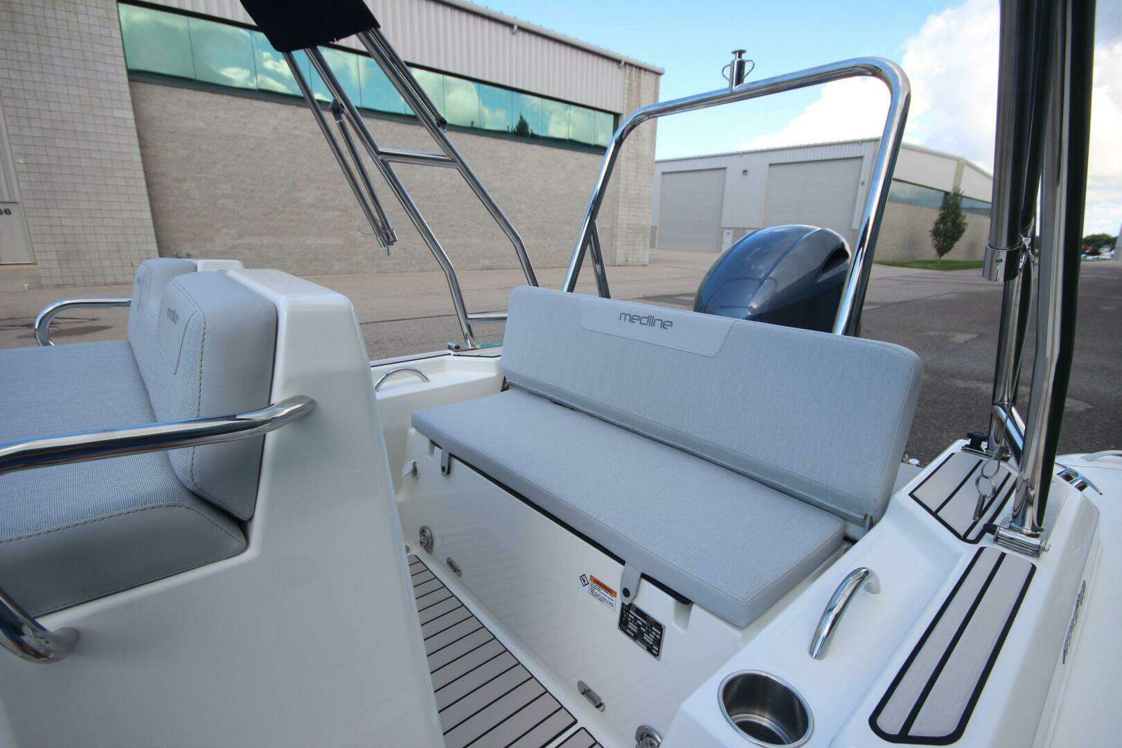 2025 Zodiac Medline 5.8 NEO - Image 8