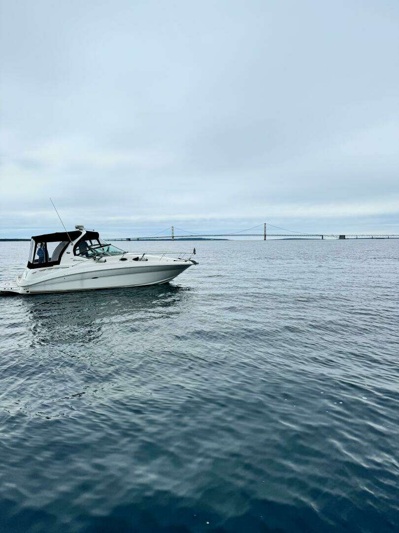 2006 Sea Ray 320 Sundancer - Image 8