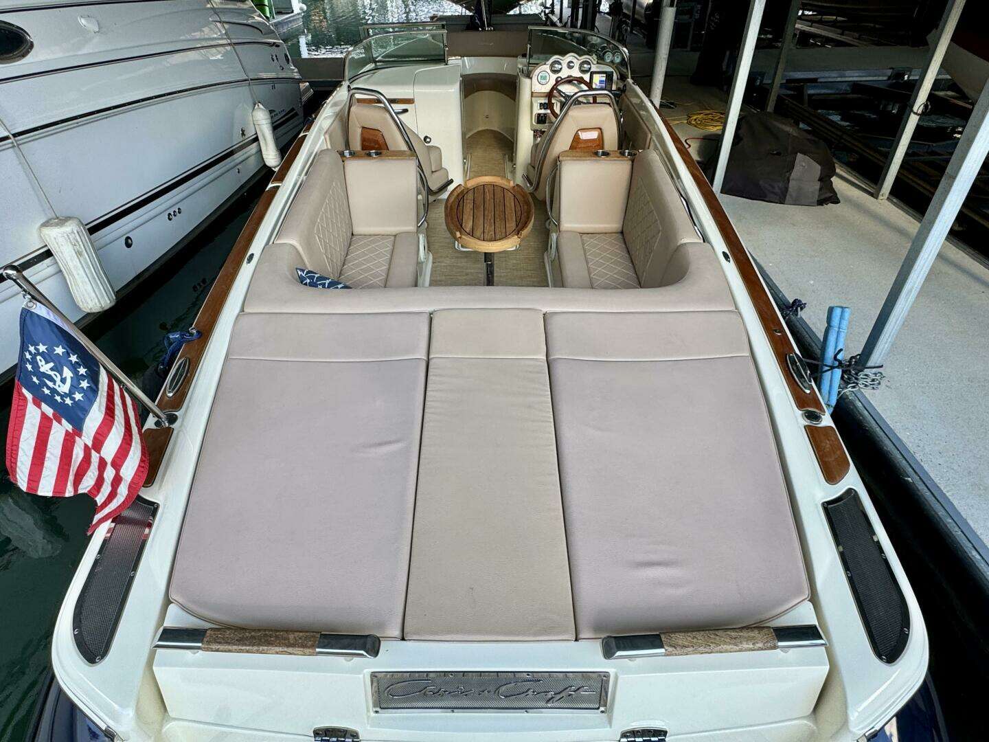 2018 Chris-Craft Launch 27 Heritage Trim Edition - Surf - Image 16