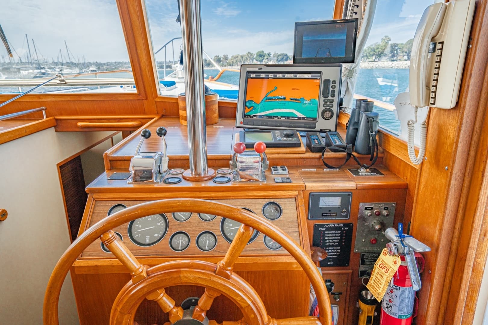 1987 Grand Banks 47 motoryacht - Image 24