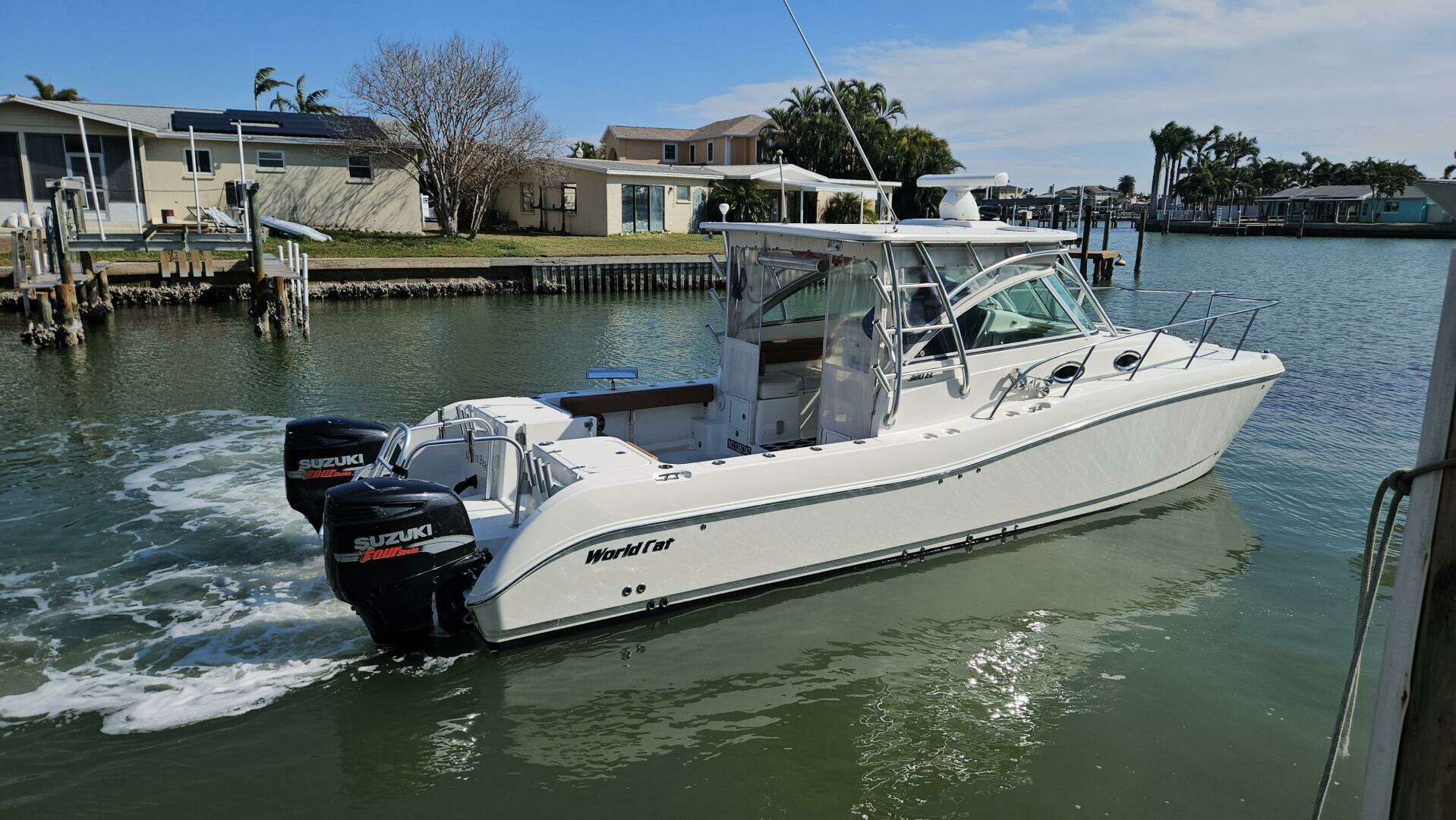 2008 World Cat 320 EC - Image 3