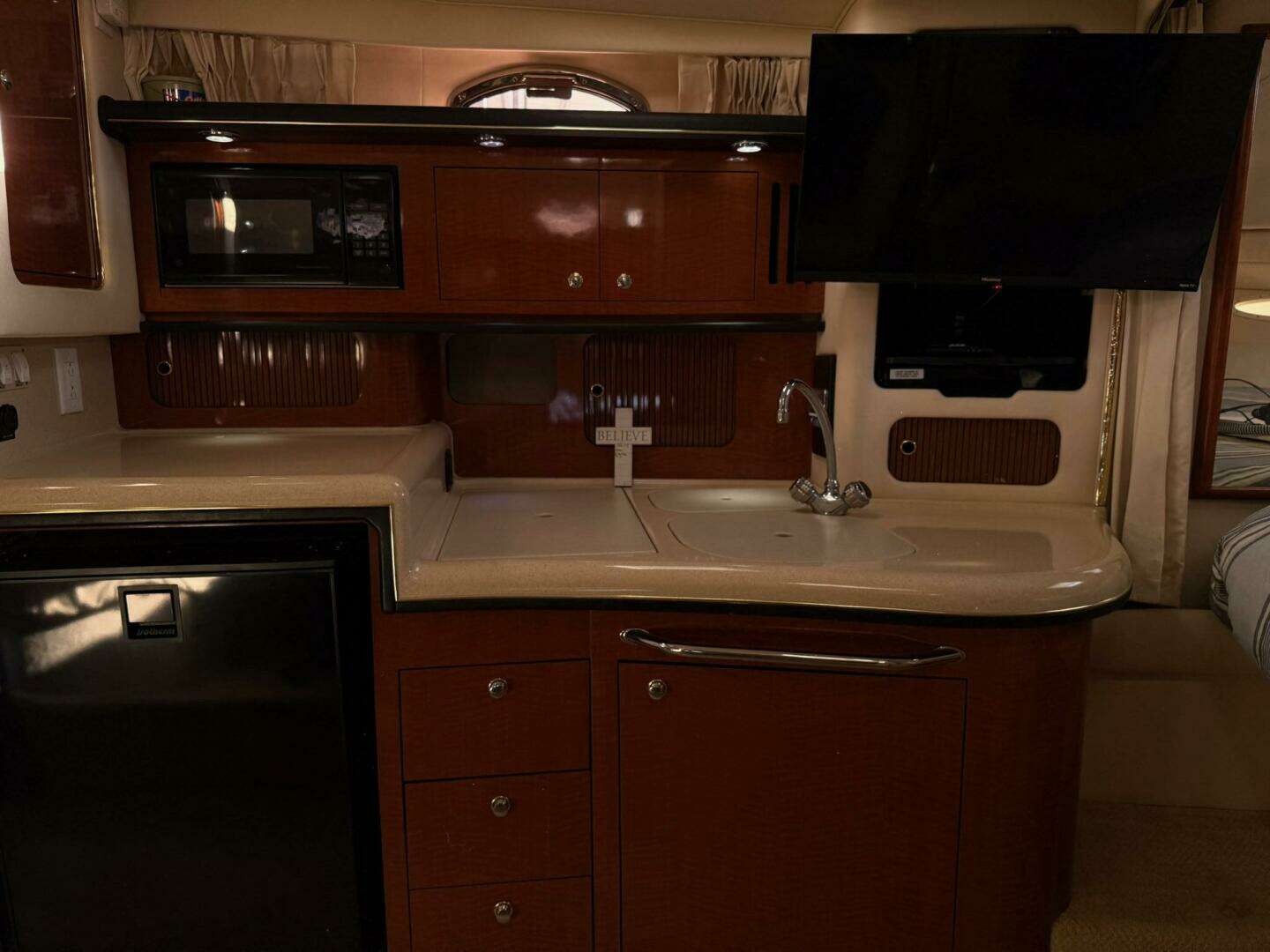 2002 Sea Ray 340 Sundancer - Image 23