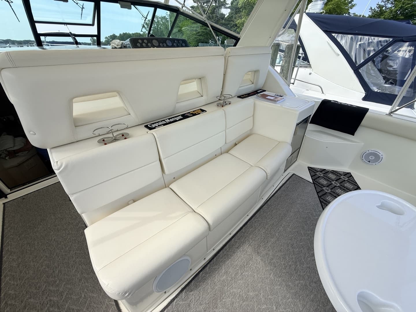1995 Tiara Yachts 4000 Express - Image 15