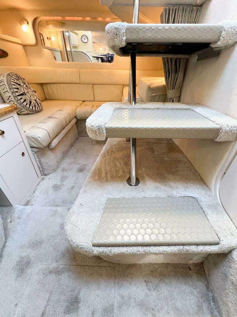 2000 Sea Ray 340 Sundancer - Image 32