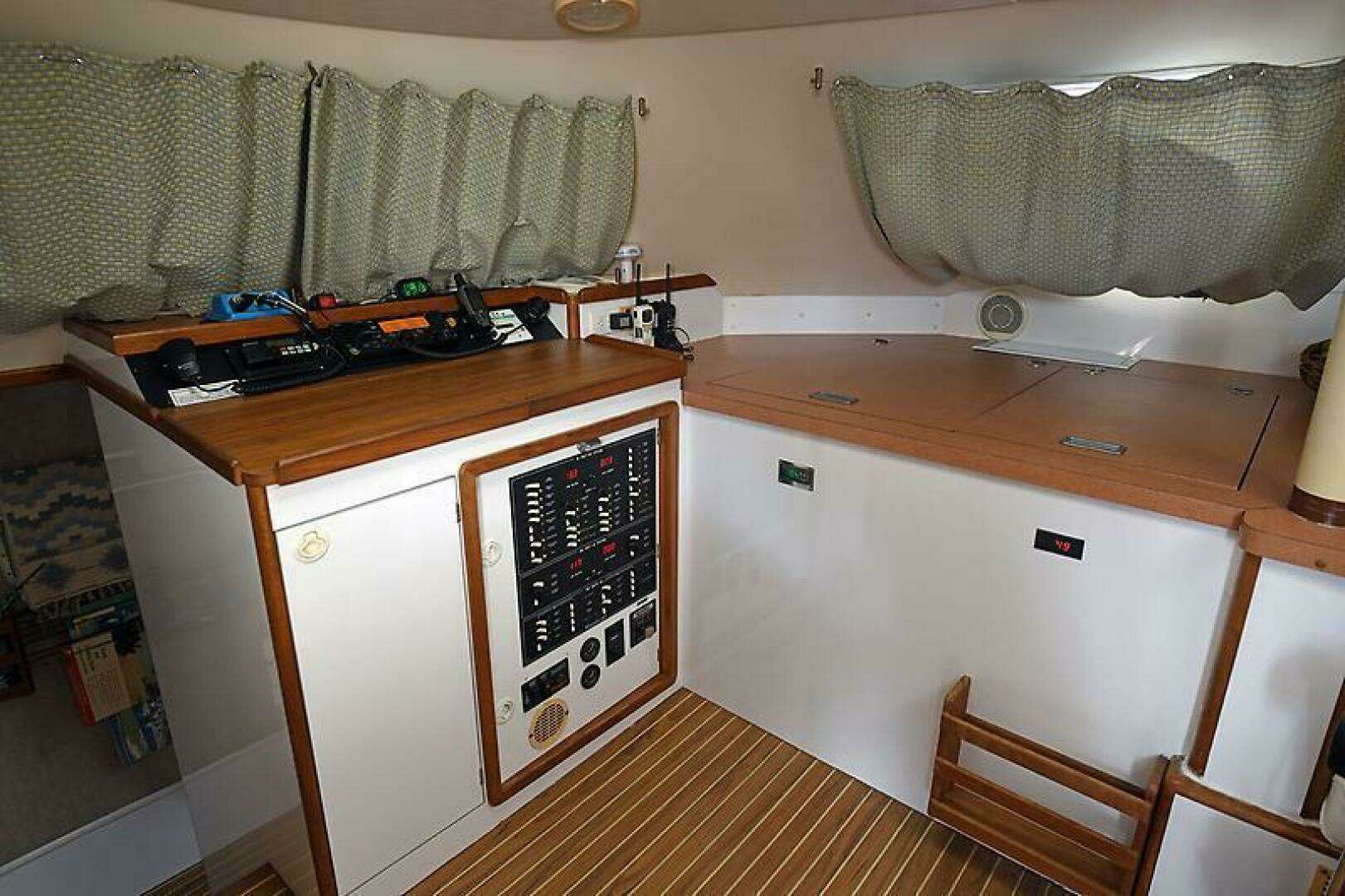 1999 Manta 42 - Image 19