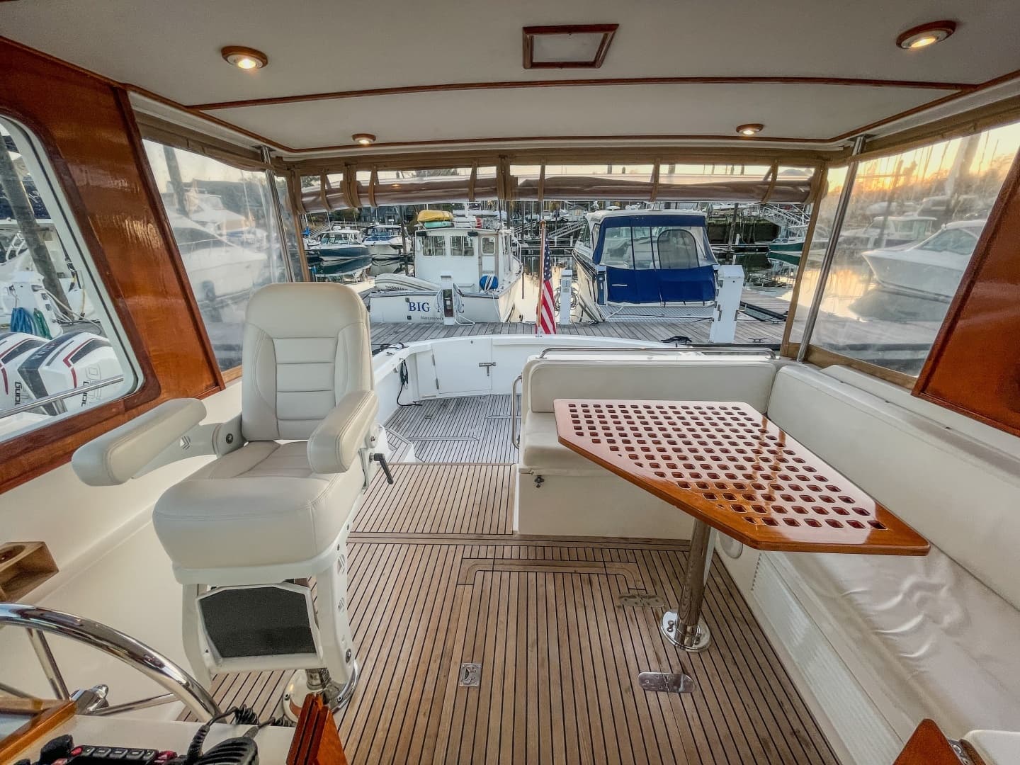 2001 Grand Banks Eastbay 38 HX - Image 19