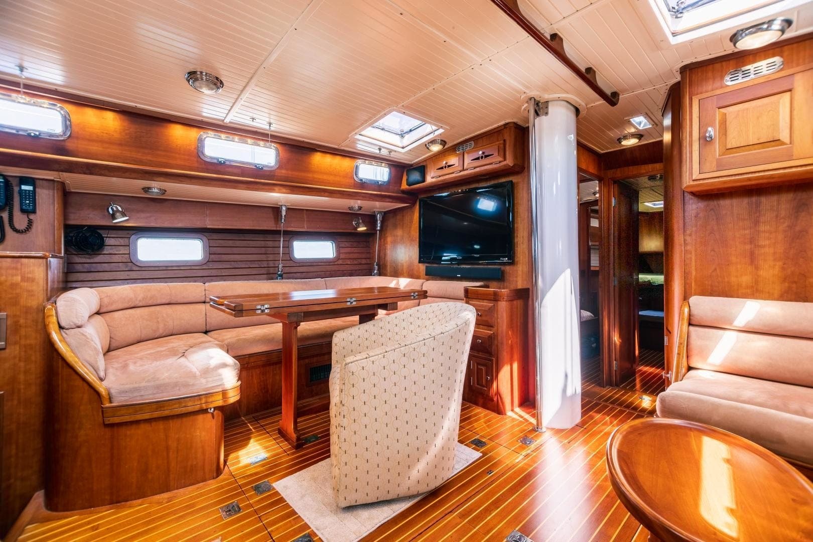 1996 Little Harbor Custom - Image 13