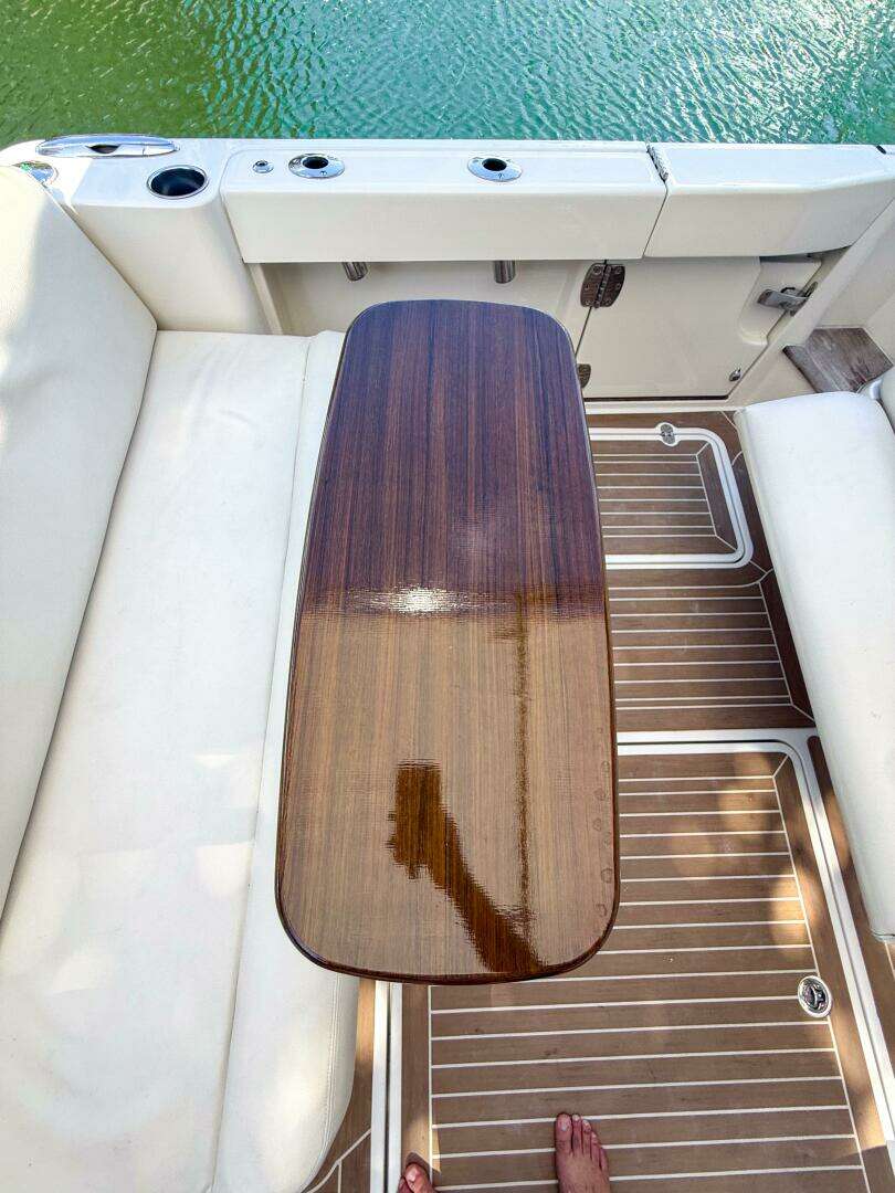 2021 Hinckley 40X - Image 14
