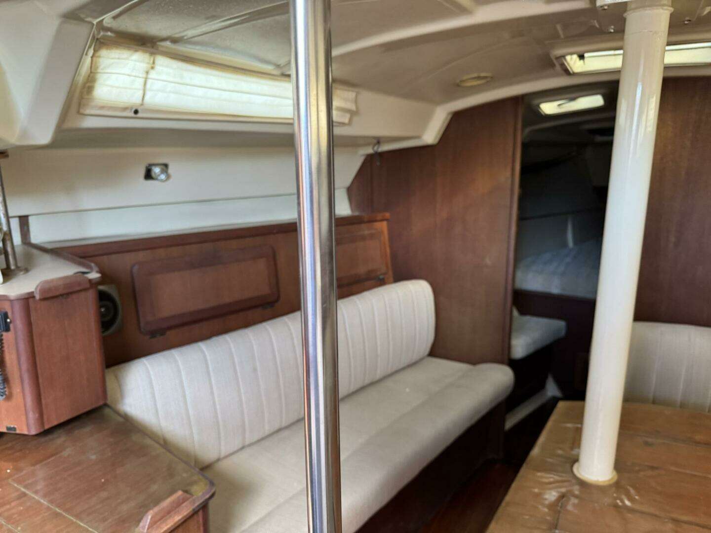 1989 Hunter 40 Hunter Legend - Image 51