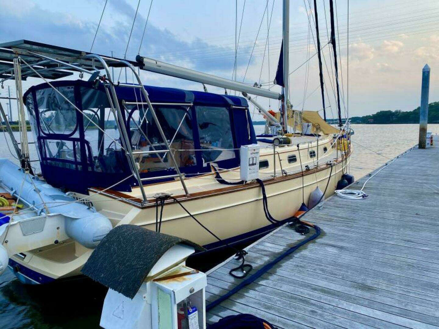 2006 Island Packet 440 - Image 33