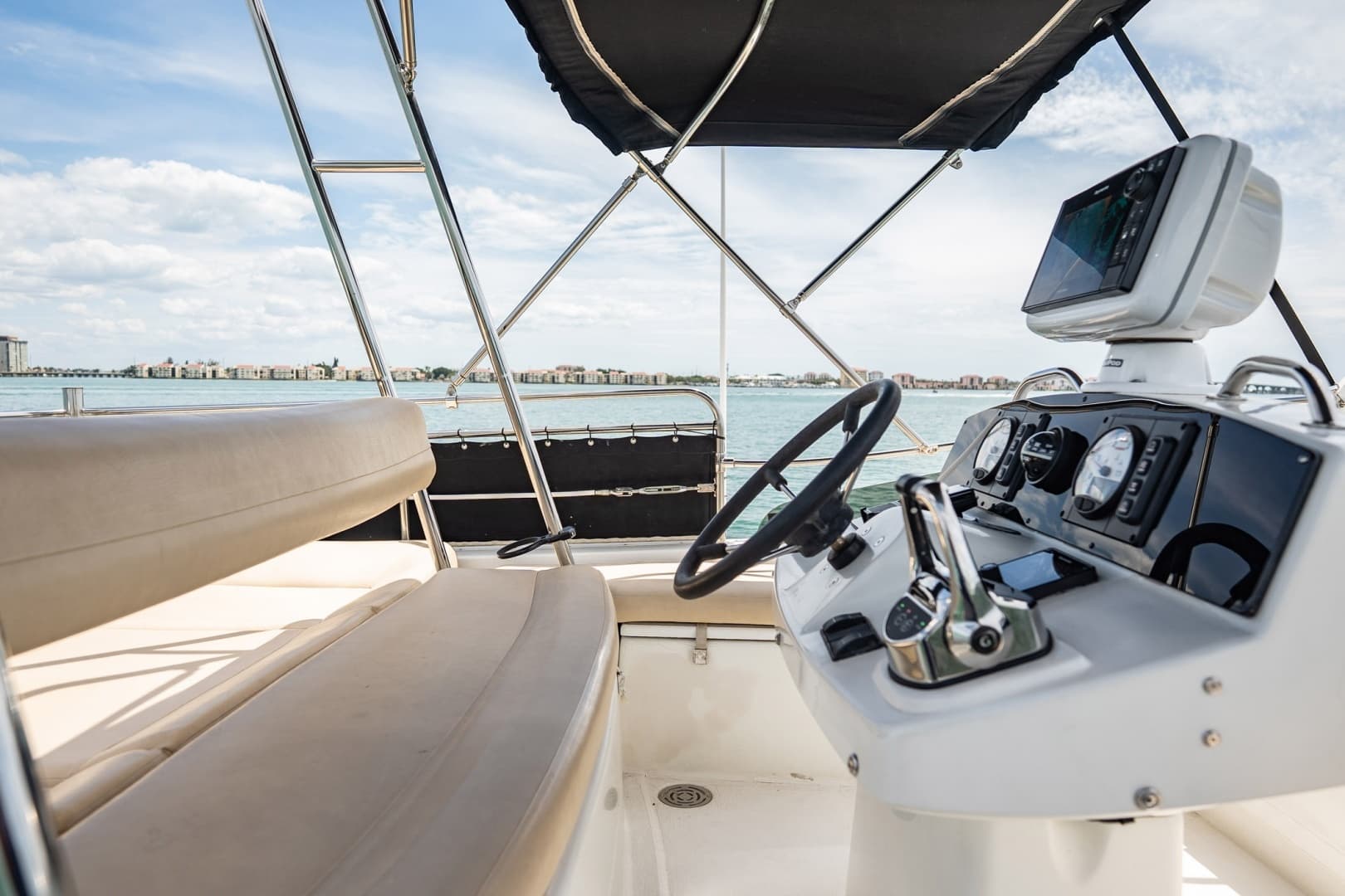 2005 Lagoon Power 43 - Image 14