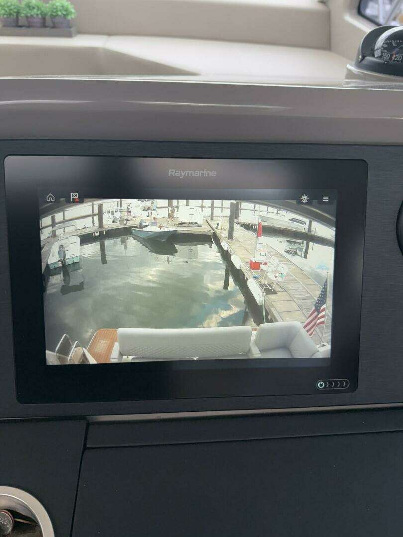 2018 Sea Ray 460 Sundancer - Image 29