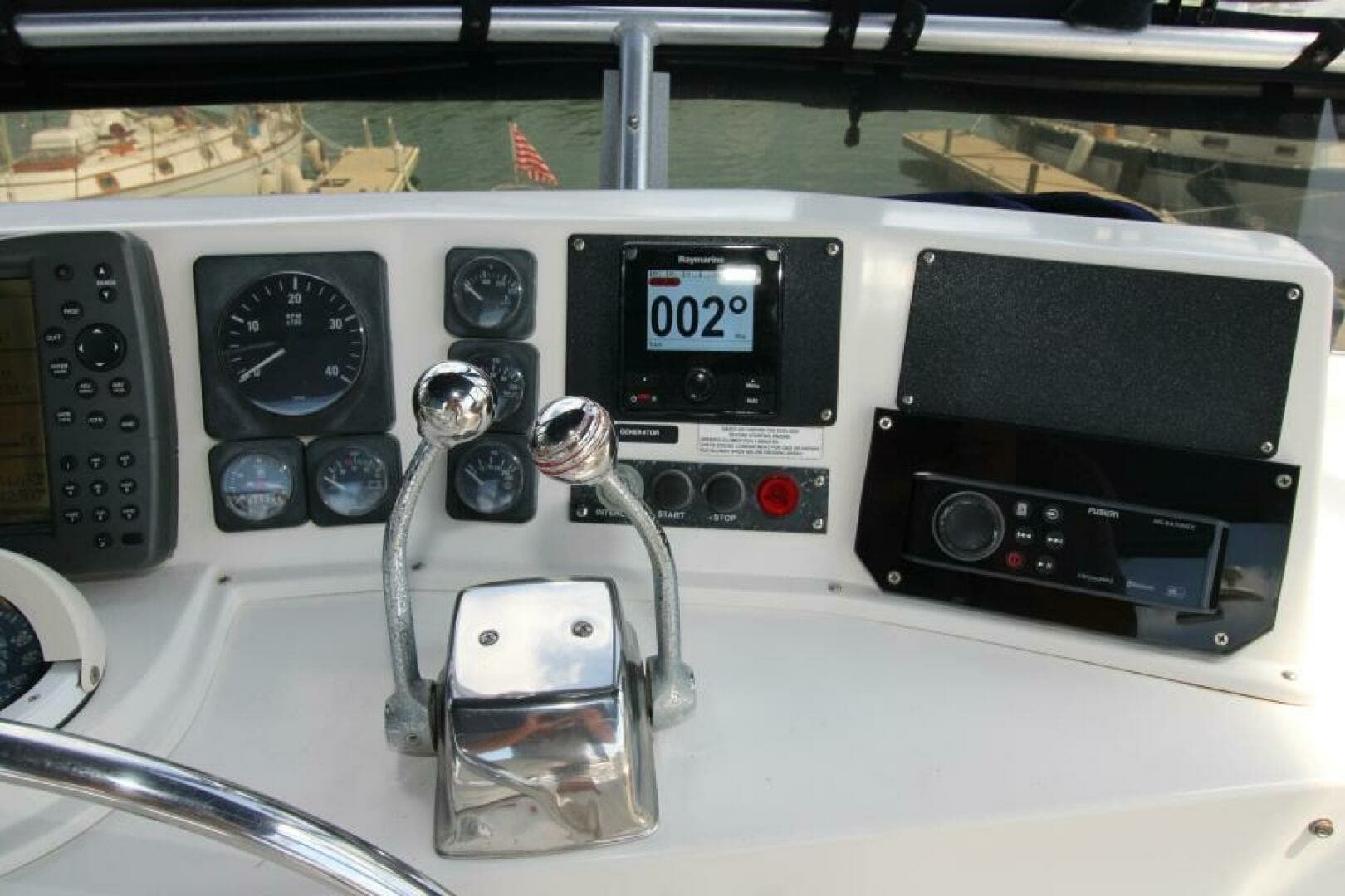 2000 Ricker 42 Classic - Image 23