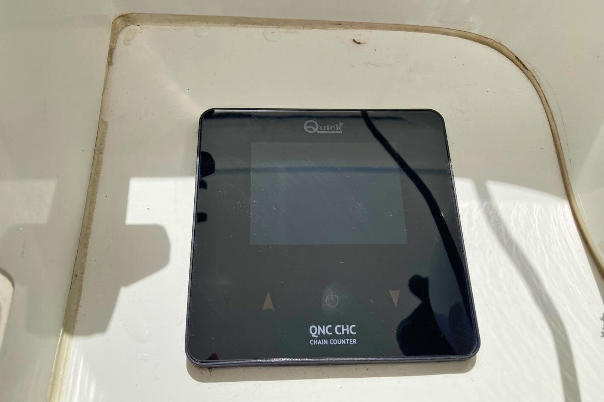 Quick QNC CHC chain counter on 2018 Lagoon 42 yacht dashboard.