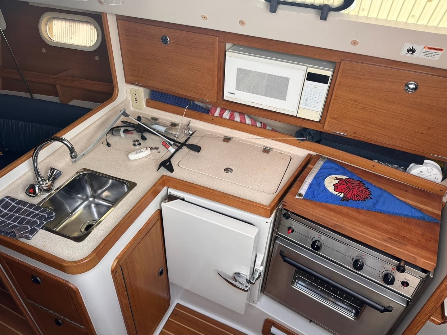 2002 Catalina 310 - Image 13