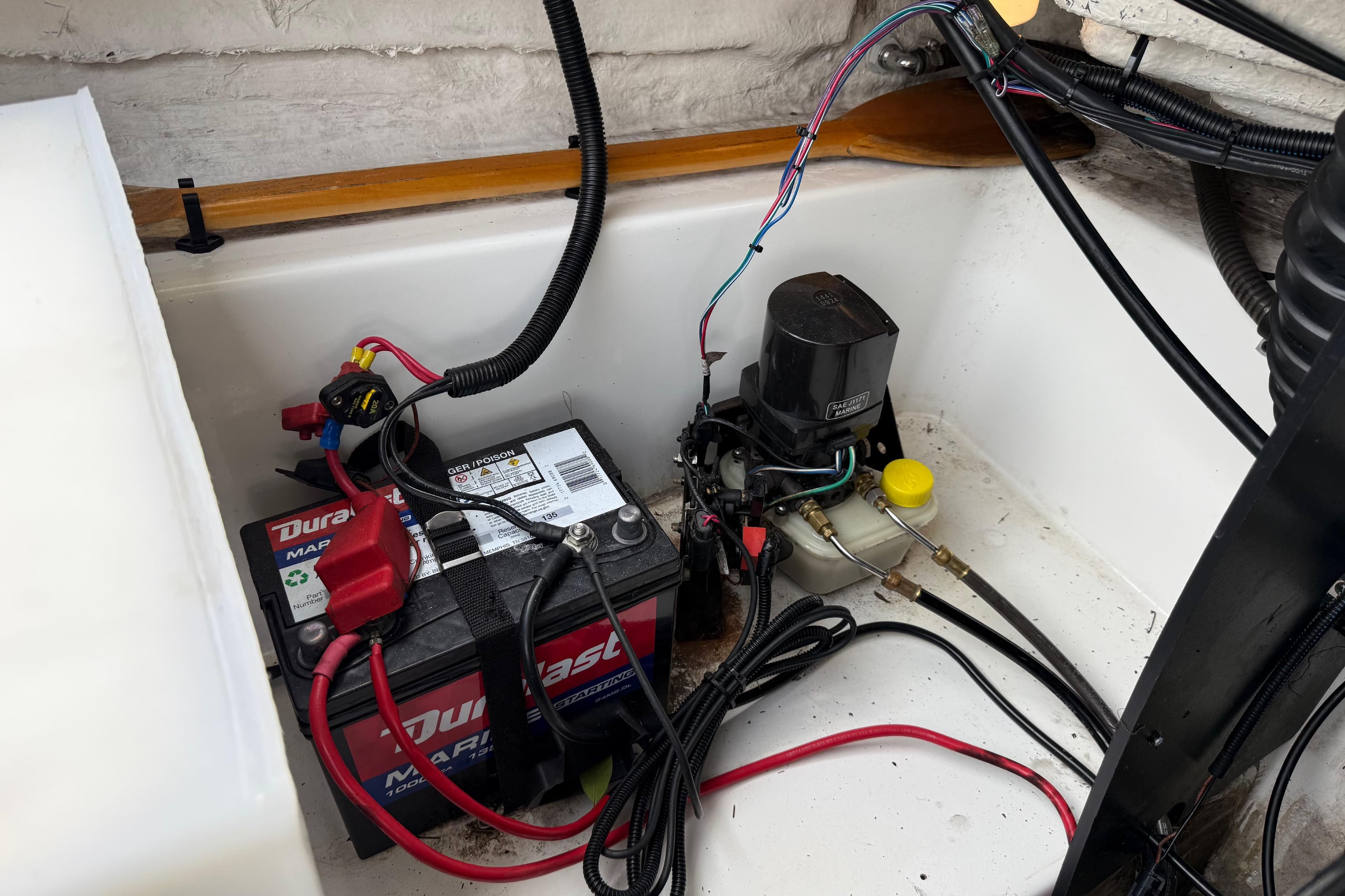 Battery and wiring setup in a 2016 Tahoe 500 TF boat.