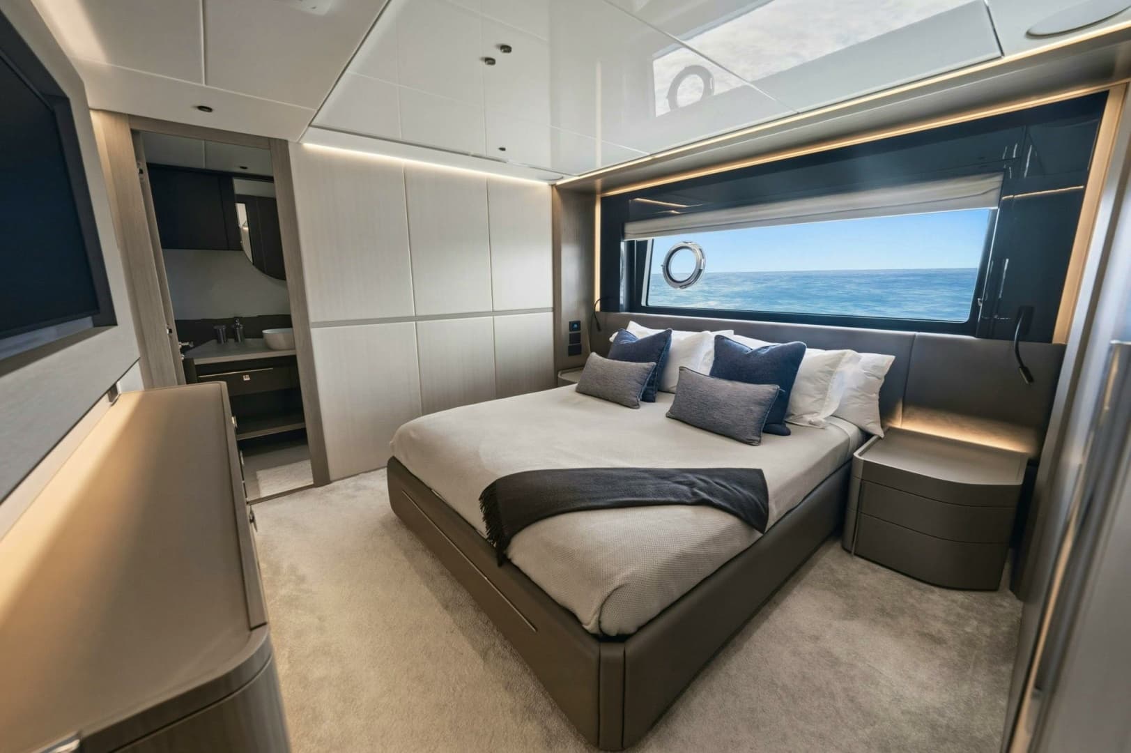 2024 Sunseeker Sunseeker 100 Yacht - Image 23