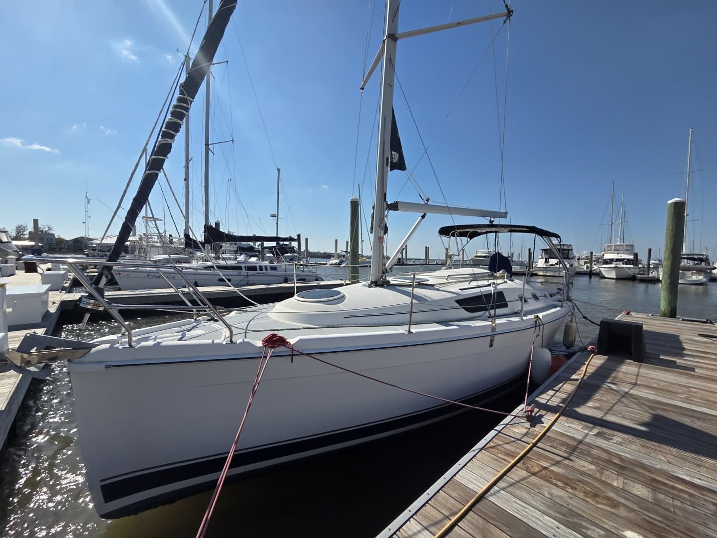 2005 Hunter 31-2 - Image 2