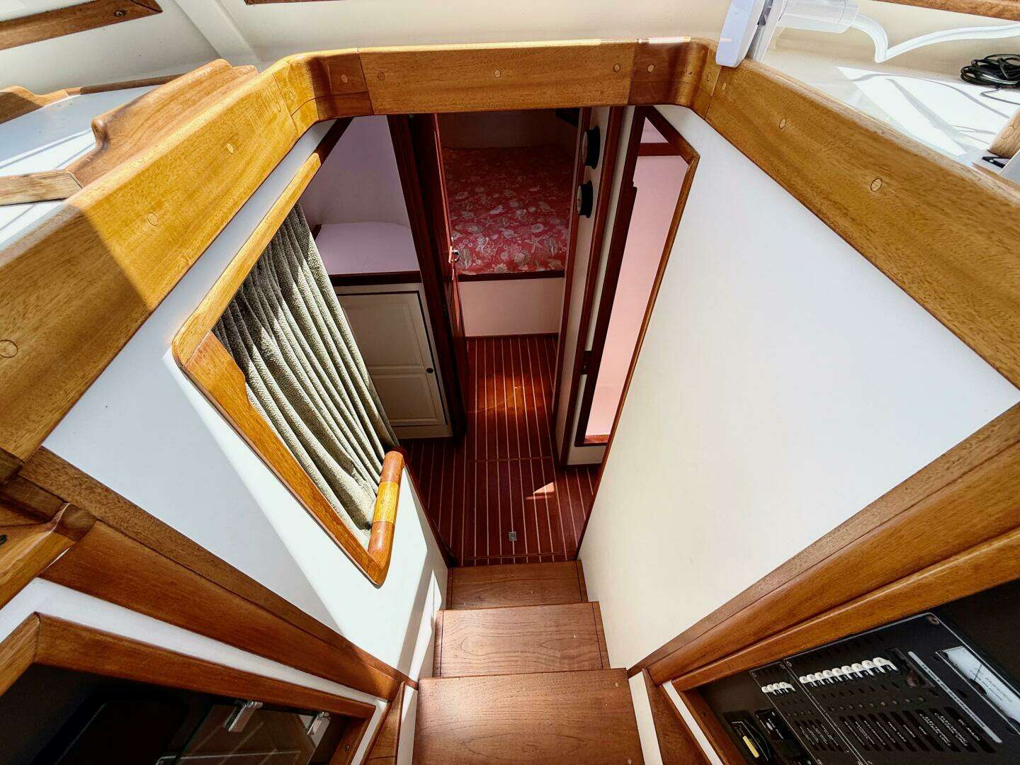 2006 Custom Mast & Mallet Thomas Point 40 - Image 30