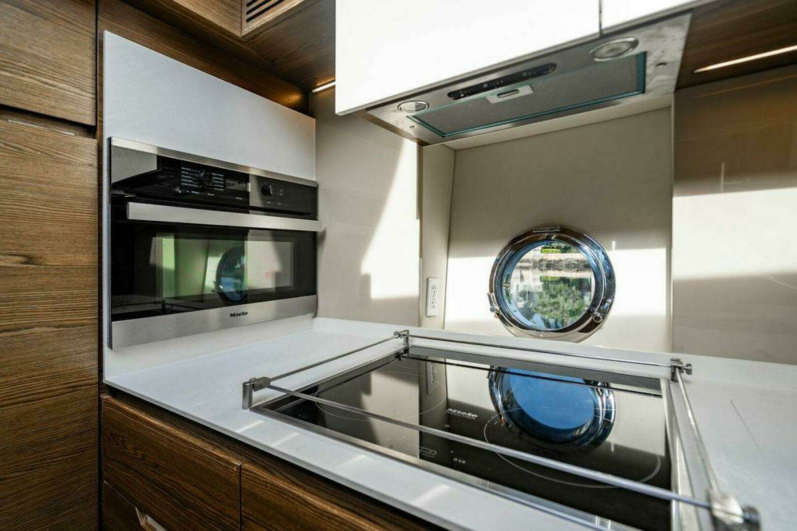2015 Azimut Fly 50 - Image 78