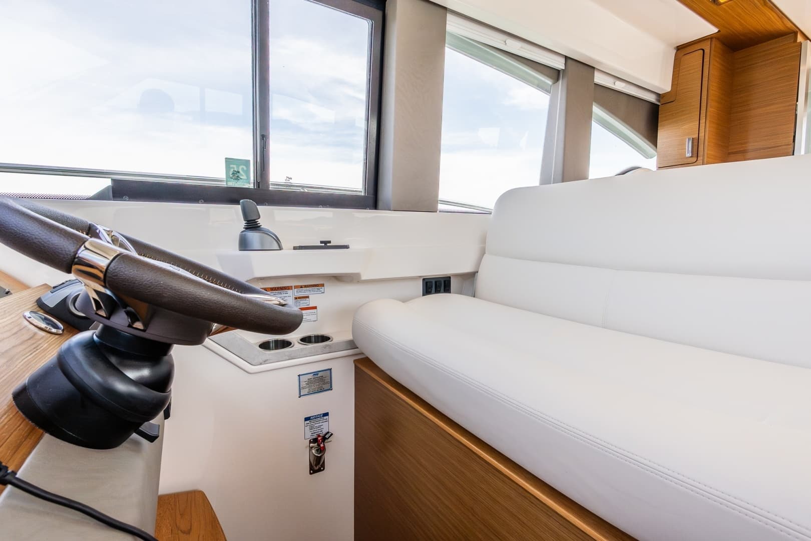 2023 Tiara Yachts 39 Coupe - Image 9