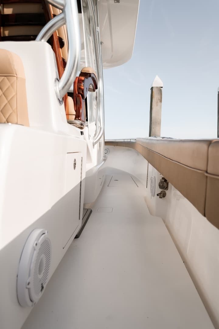 2020 Valhalla Boatworks V37 - Image 30