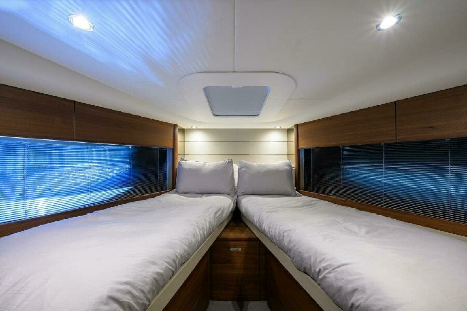 2022 Princess V50 Open - Image 12
