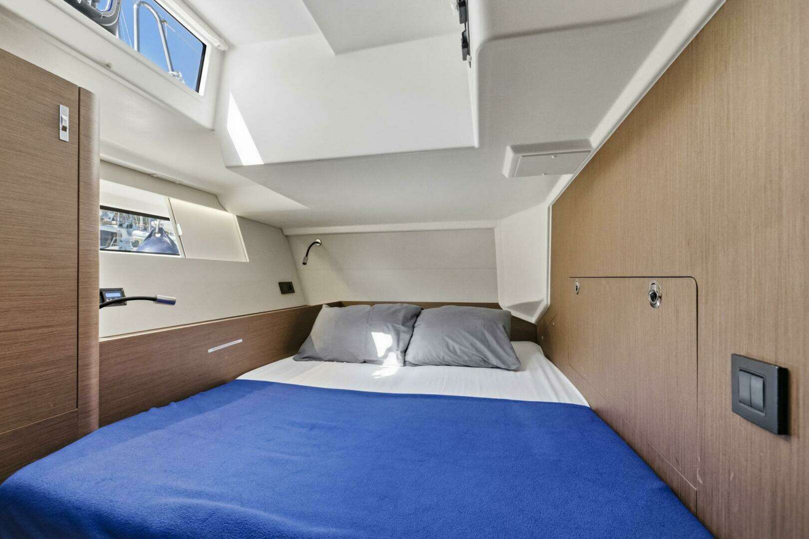 2024 Beneteau Oceanis Yacht 54 - Image 41