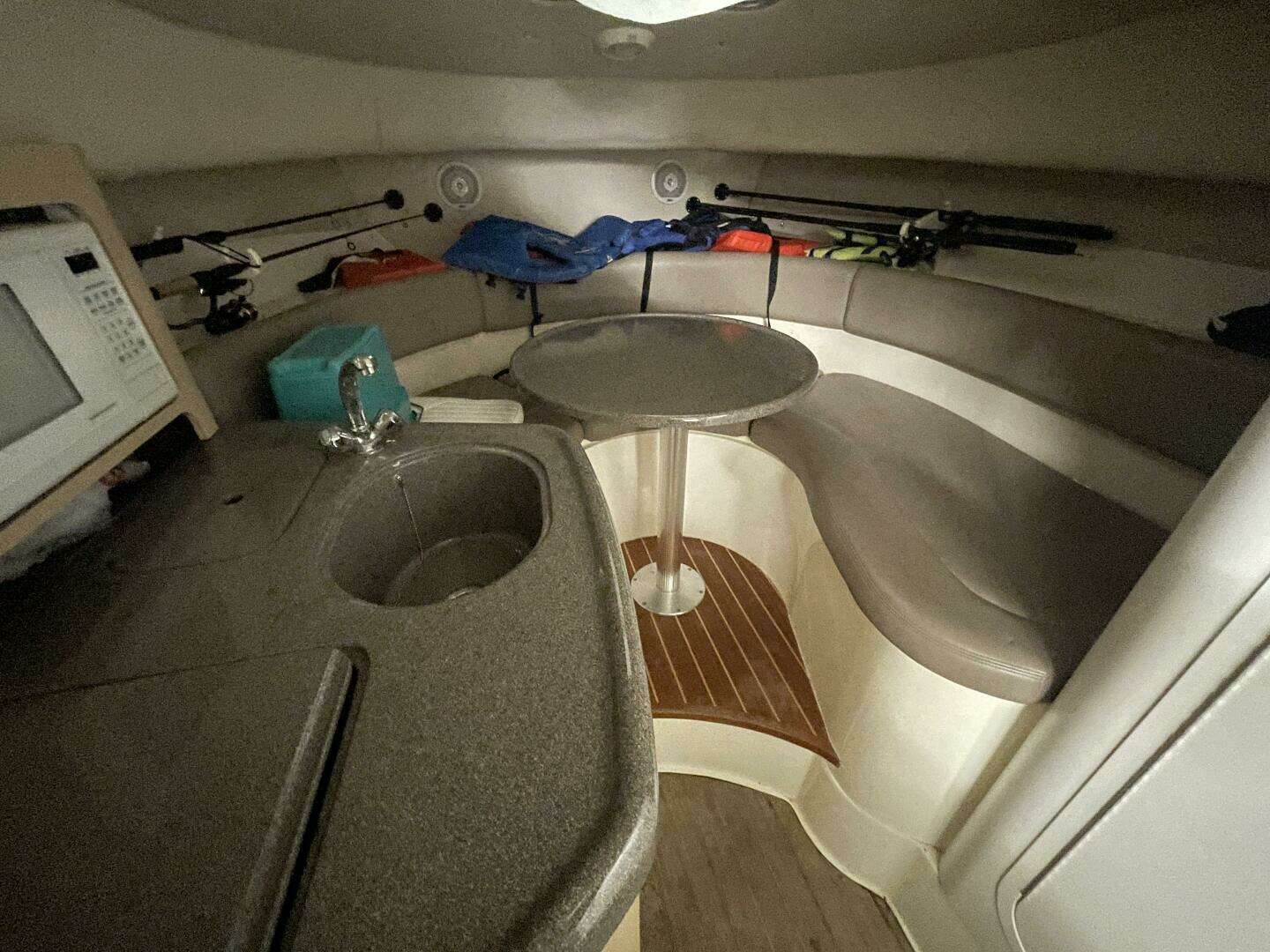 2000 Boston Whaler 280 Conquest - Image 20